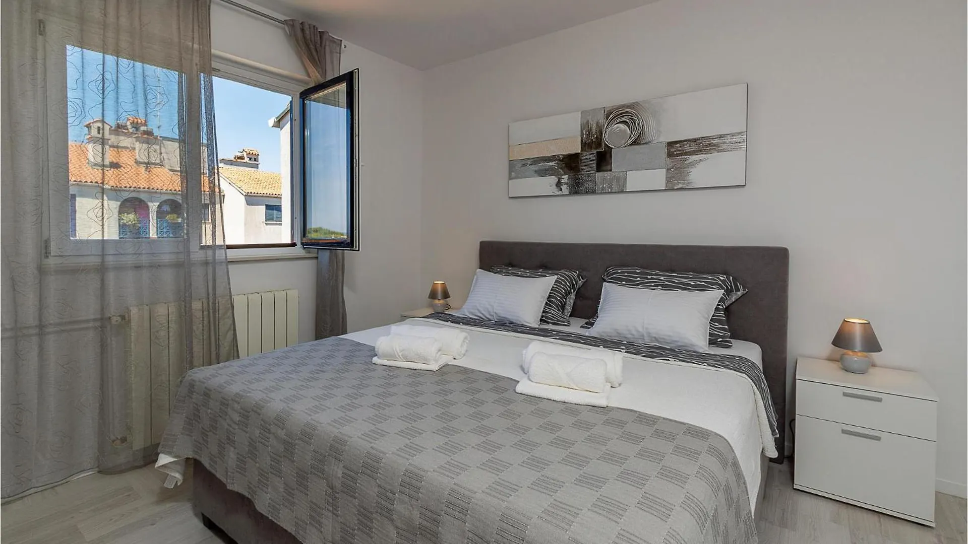 Stunning Apartment In Pula With Kitchen 0*,