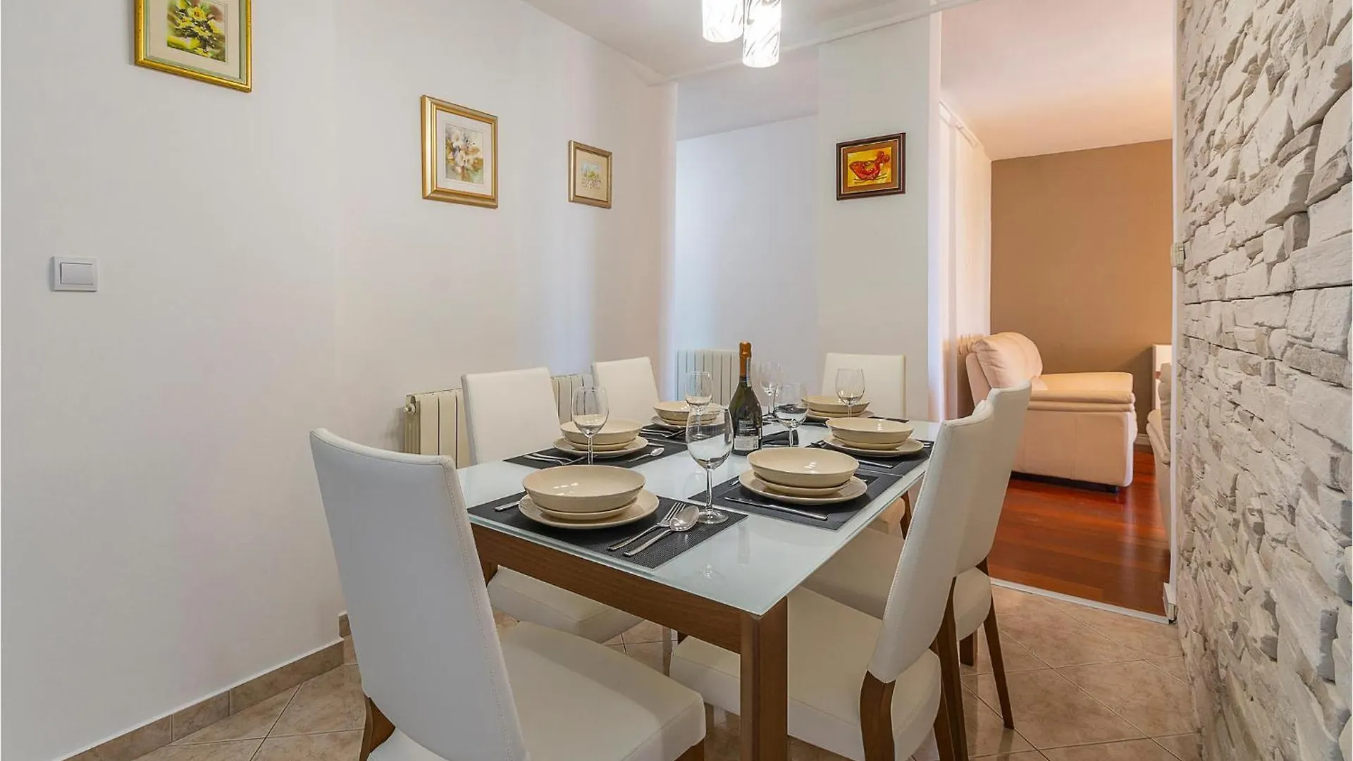 Stunning Apartment In Pula With Kitchen