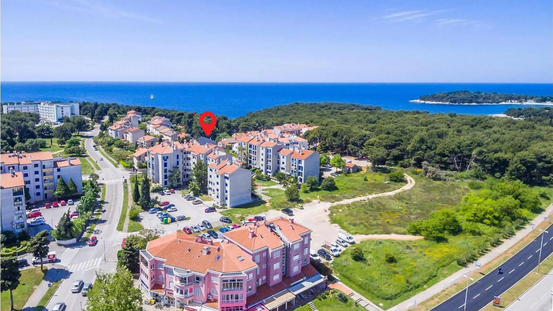 Stunning Apartment In Pula With Kitchen